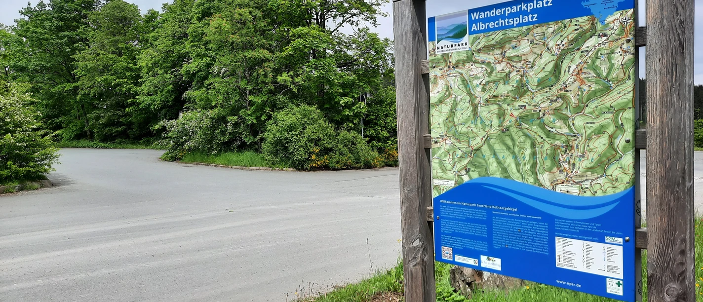 Startpunkt für viele Wanderungen - der Albrechtsplatz