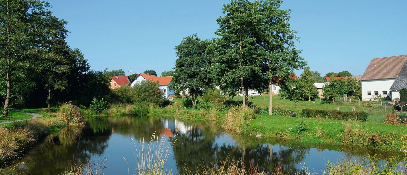 Haubern Dorfteich.jpg