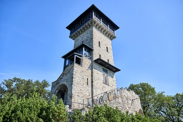 Herzbergturm in Bad Homburg Außenaufnahme des Herzbergturms