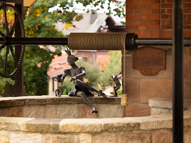 Froschkoenigbrunnen_web