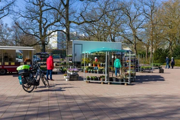 Stände auf dem Wochenmarkt Leherheide