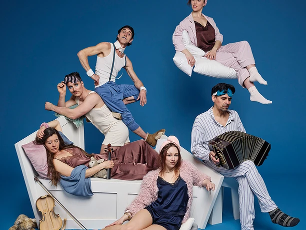 26 03 10 VarieteCaleidoskop Hochformat web 1200px 72dpi 3zu4