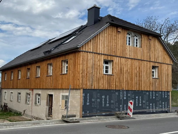 fc6eeb81-29d0-412d-a394-4e9086d48a6e