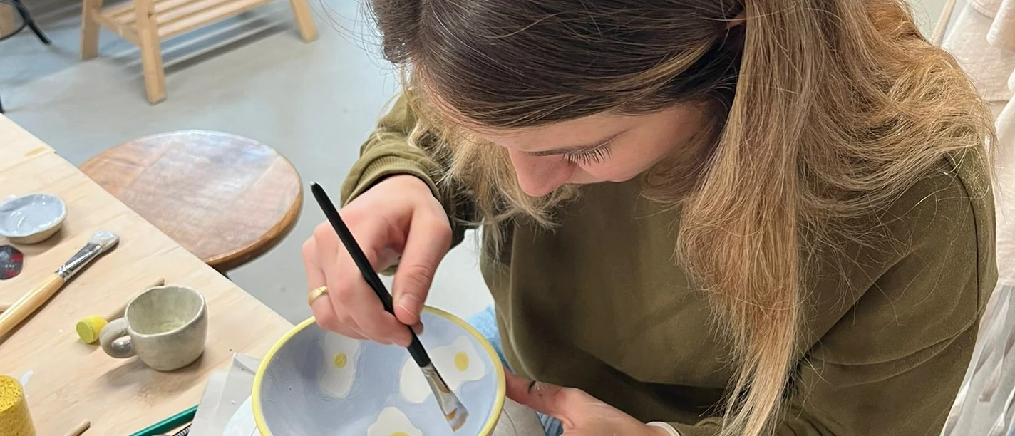 Keramikatelier, bemalen