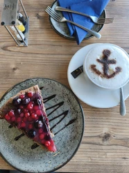 Brunsbüttel_Slüüs_Kaffee-Kuchen_Gastro.jpg