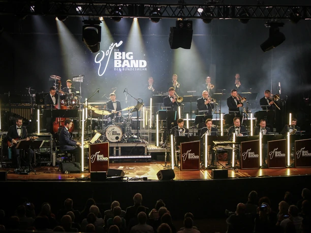 Big Band BW Hürth hohe Auflösung.jpg
