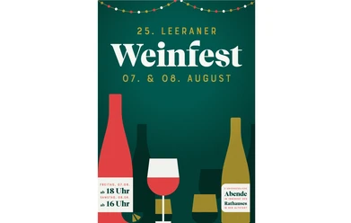 WGL-Weinfest_26-Plakat-A3_2.jpg Veranstaltungsplakat zum 25. Leeraner Weinfest mit bunten Weinflaschen und Gläsern.