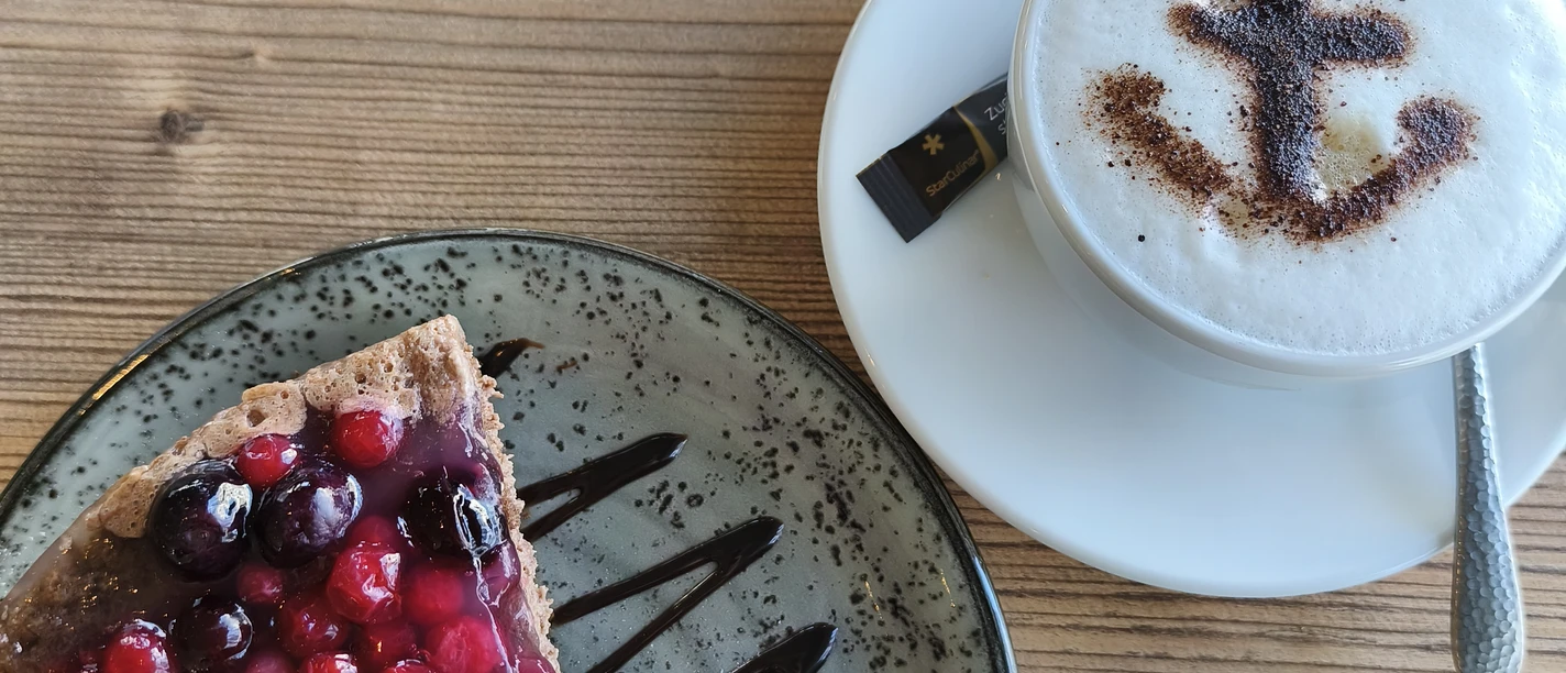 Brunsbüttel_Slüüs_Kaffee-Kuchen_Gastro.jpg