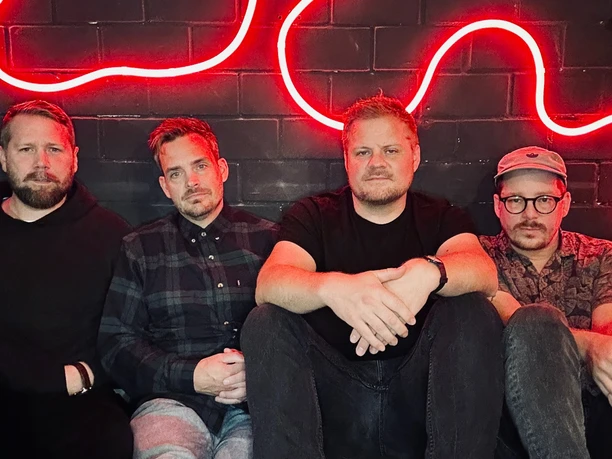 Hundert Bandfoto C Henning Buenemann