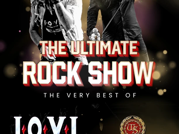 The Ultimate Rock Show Konzertplakat mit zwei Sängern auf einer beleuchteten Bühne für die Ultimate Rock Show am 2. Mai.