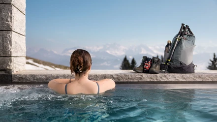 Rigi%20Kaltbad%20_%20Mineralbad%20&%20Spa%20_%20Rigi%20Bahnen%20_%20Wellness.jpg