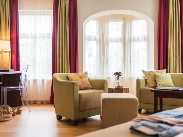 ©Friederike Hegner_2016_Hotel Reichshof Norden_okt_Suite (grün)-19 - Kopie (4).jpg