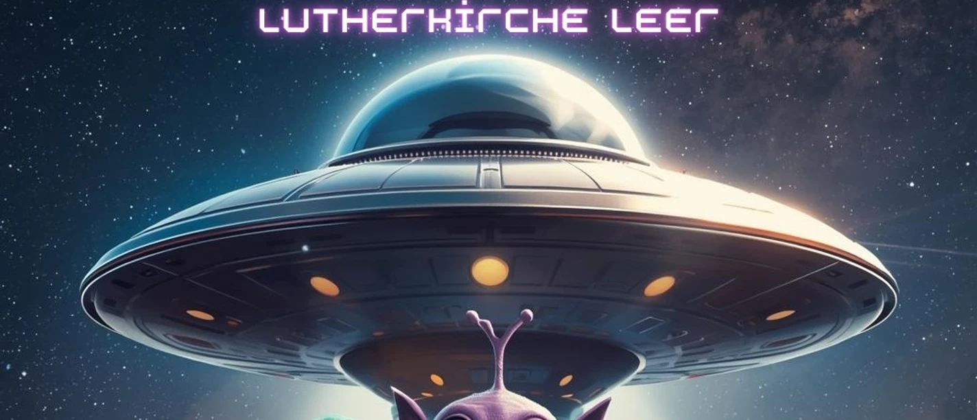 Die Außerirdischen sind los!.jpg Plakat für das Musical: Ein UFO schwebt über drei lachenden, bunten Aliens im Weltraum.