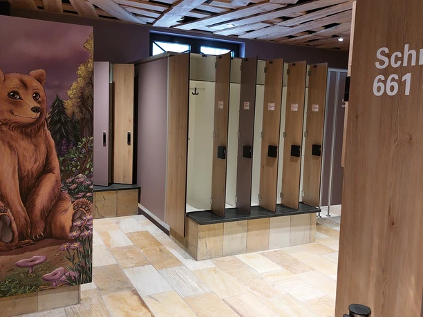 Familienbad Umkleidebereich