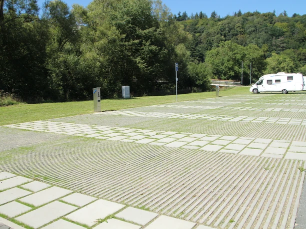 Wohnmobilstellplatz Wehrweide Frankenberg (Eder) Sie sehen die Parkfläche des Wohnmobilstellplatz Wehrweide Frankenberg (Eder).