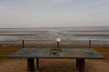 Tisch am Kliff