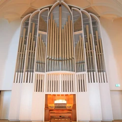 Jehmlich-Orgel im Paulinum Blick auf die Jehmlich-Orgel im Paulinum