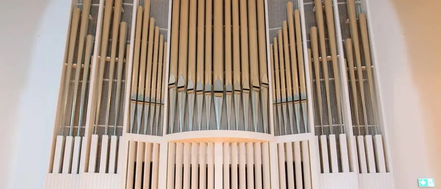 Jehmlich-Orgel im Paulinum Blick auf die Jehmlich-Orgel im Paulinum