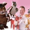 Der Grüffelo Andreas Blaschke vom Figurentheater Köln mit den Grüffelo-Figuren Maus, Fuchs, Eule, Schlange und Grüffelo.