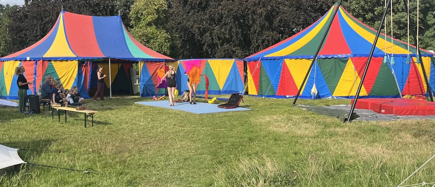 Zirkuswoche_2026_Titel.jpg Zirkus Feriencamp