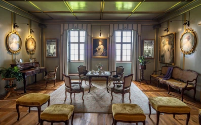 Die Heidegg Home Story in den Wohnräumen von Schloss Heidegg, der Salon