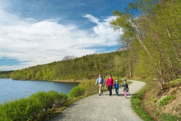 Promenadenweg am Zeulenrodaer Meer