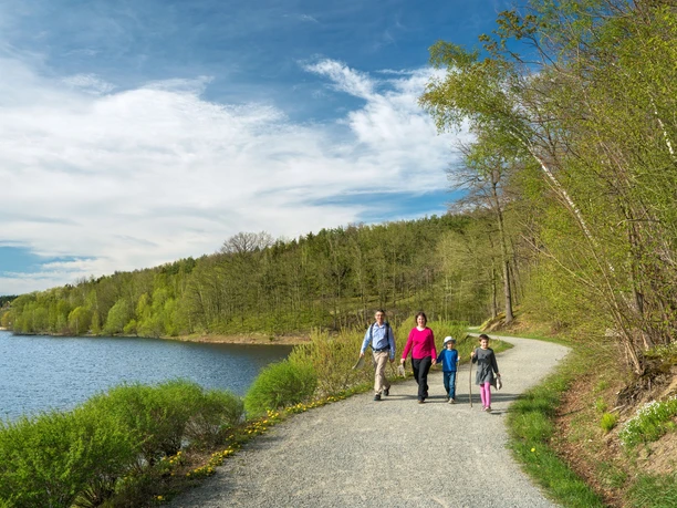 Promenadenweg am Zeulenrodaer Meer