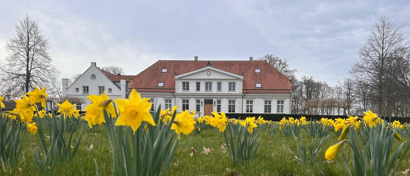 PHOTO-2026-04-05-20-54-58