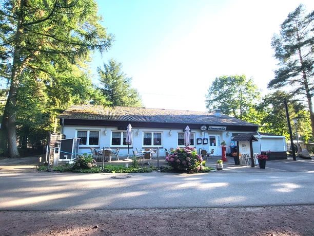 Das Ummelcafé mit Außenterrasse Das Ummelcafé mit Außenterrasse