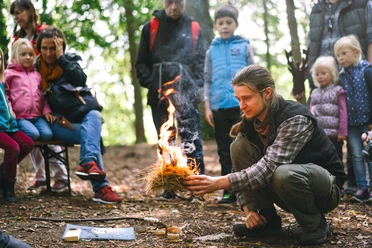 Feuer machen beim Naturerlebnistag