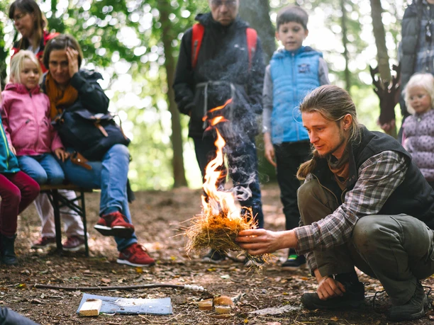 Feuer machen beim Naturerlebnistag