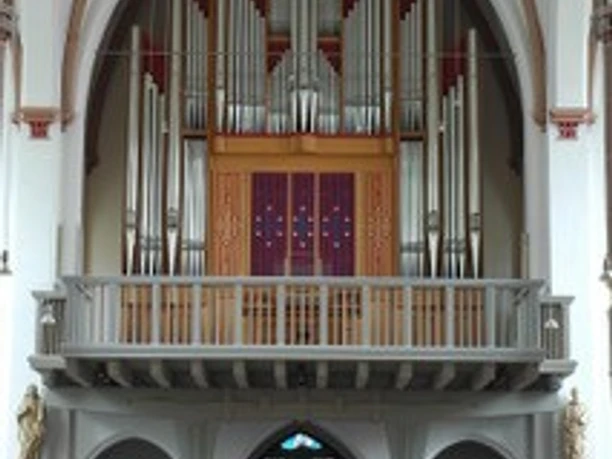 Orgel Simon und Judas 1.jpg