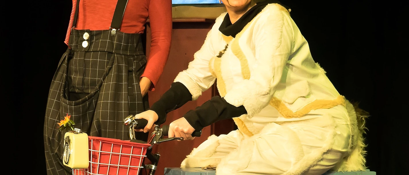Pressefoto_1_WolleimWasser_MusiktheateLupe_MartinRobben.jpg