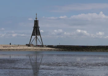 zu Film vom Wasser umgeben.JPG