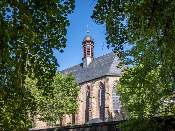 Fritzlar Ev Stadtkirche 20230718-_NZ64050-HDR (MR) StadtmarketingFritzlar_CC-BY-SA.jpg Auf dem Foto ist die Evangelische Stadtkirche zu sehen.