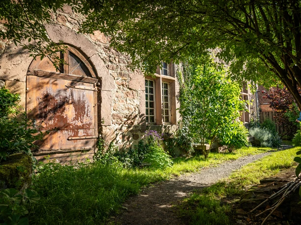 Fritzlar Kurie Garten Z8R_2704 (MR) StadtmarketingFritzlar_CC-BY-SA.jpg