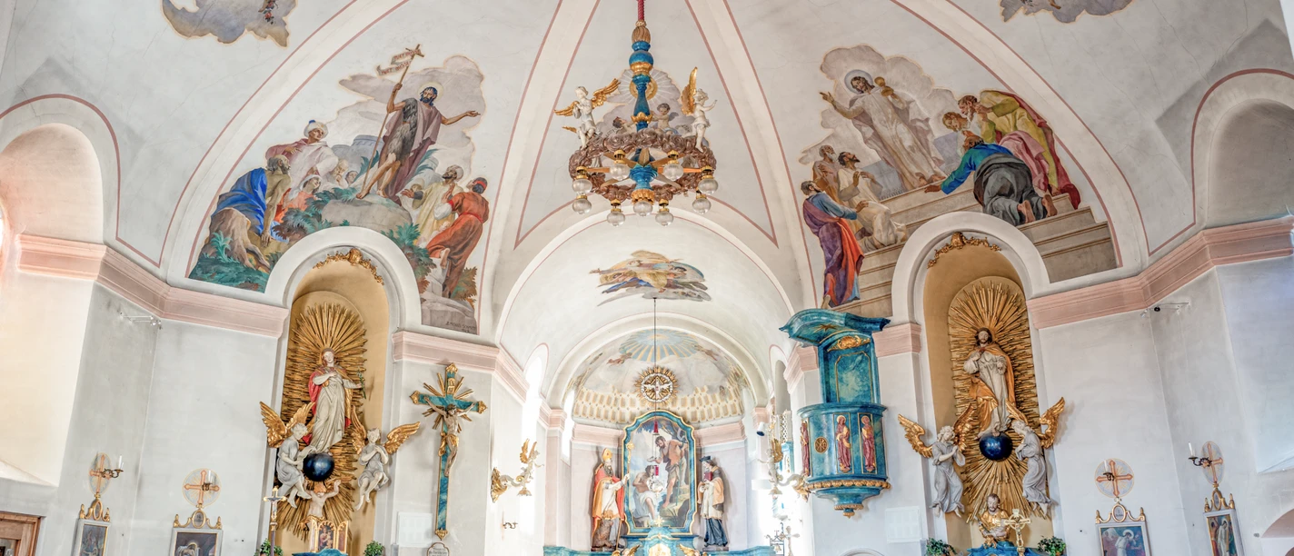 Kath. Pfarrkirche St. Johannes d. Täufer