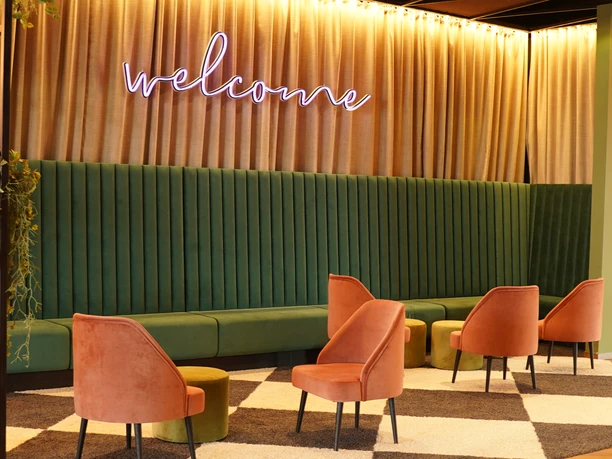 Emotion Kino Monheim am Rhein_Sitzecke