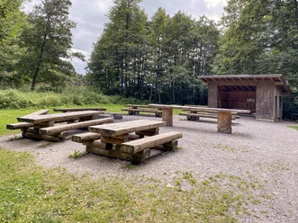 Sempach_Grillstelle_Steinibühlweiher.jpg