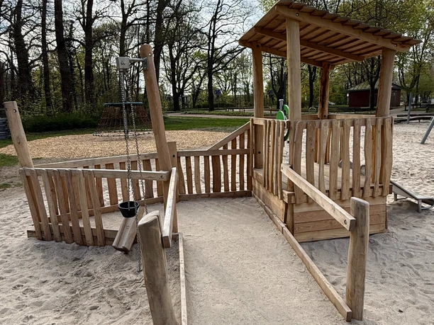 Steinhude-Spielplatz-Park.