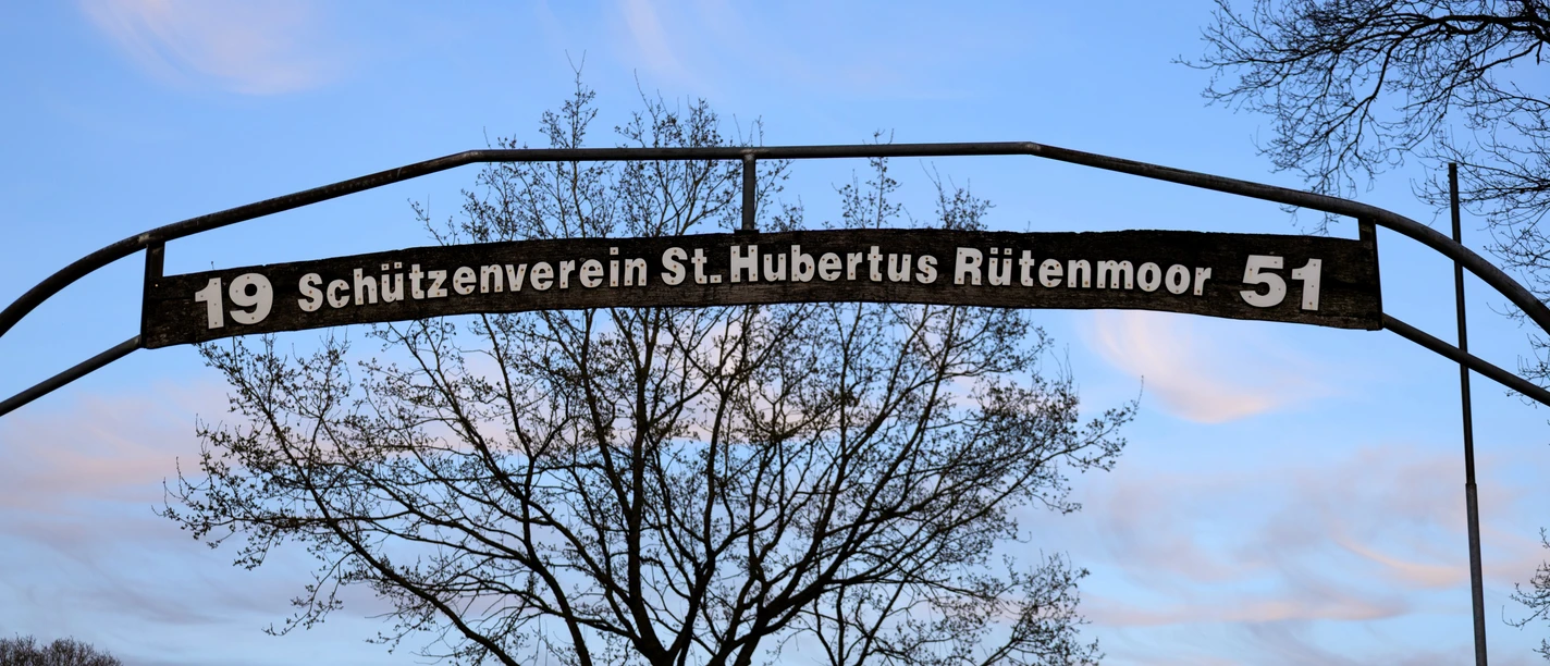 Schriftzug des Schützenvereins St. Hubertus Rütenmoor ©Bianca Meyering.jpg