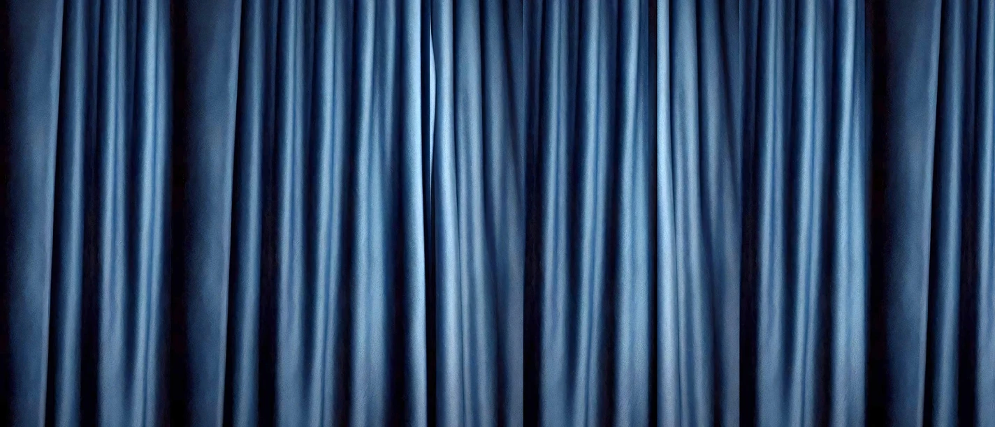 Bühne | Beispielbild Blauer Vorhang