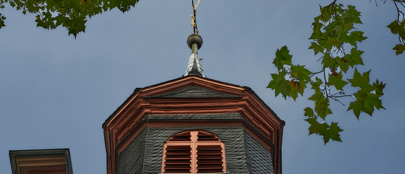 Neuenhain Kirchturm 2021_BS.jpg