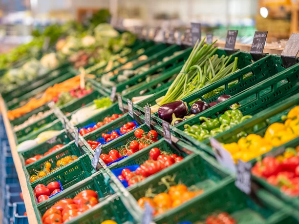 Gemüseauslage -Bauerngarten Benninghoven - Ratingen Breites Angebot an Gemüse, regional und frisch