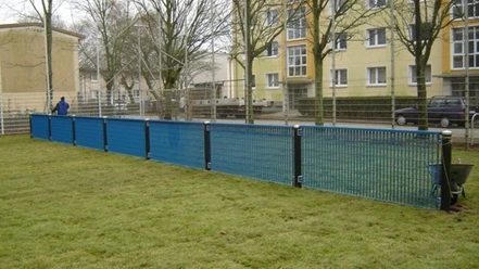 17.12.2012 011 klein_WEB.jpg Bolzplatz