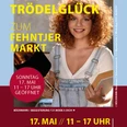 Boeckis_Troedelglueck.jpg Plakat für Böckis Trödelglück mit lächelnder Frau, die eine Lampe und ein Buch hält.