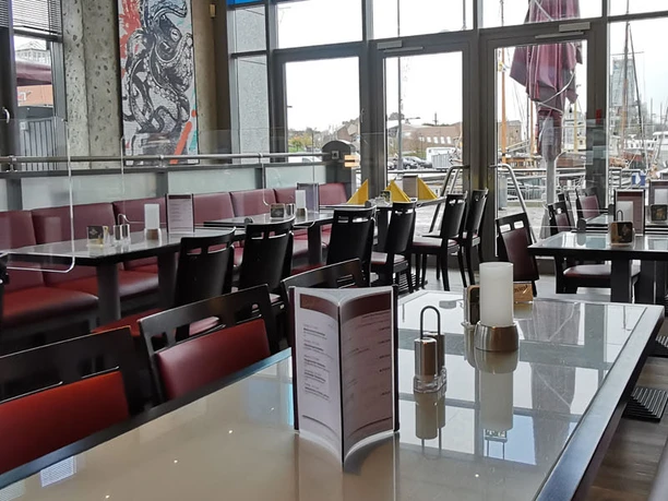 Innenansicht Restaurant Lloyd's