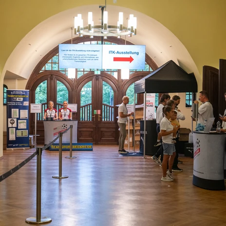 Foyer of KONGRESSHALLE am Zoo Leipzig during the Internationaler Trainer-Kongress ITK | Leipzig Convention Bureau Admission in the foyer of KONGRESSHALLE am Zoo Leipzig during the Internationaler Trainer-Kongress ITK – presented by Leipzig Convention Bureau