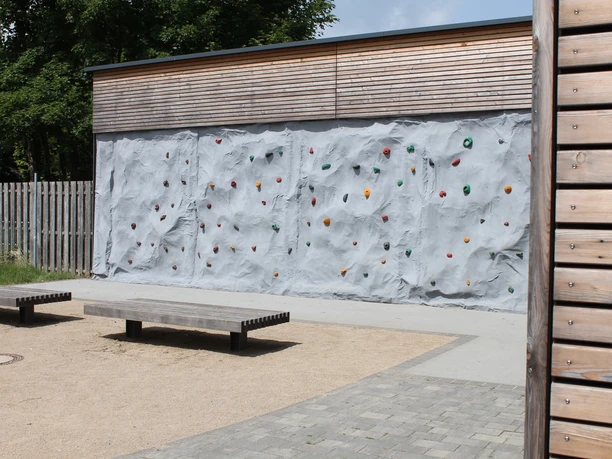 Kletterwand am Bürgerzentrum