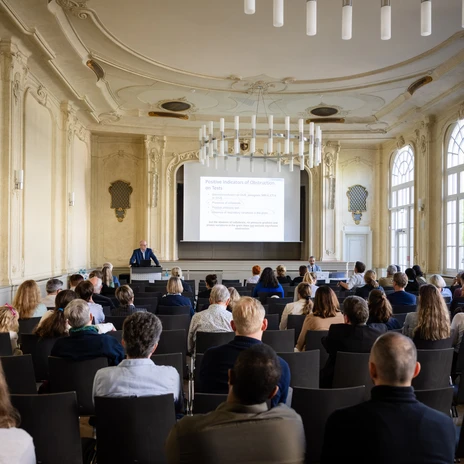 Bach-Saal während des DGA-Interventionskongresses 2025 in der KONGRESSHALLE am Zoo Leipzig | Leipzig Convention Bureau Präsentation im Bach-Saal während des DGA-Interventionskongresses 2025 in der KONGRESSHALLE am Zoo Leipzig – präsentiert vom Leipzig Convention Bureau